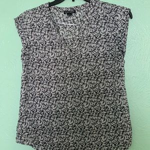 Women’s blouse size small